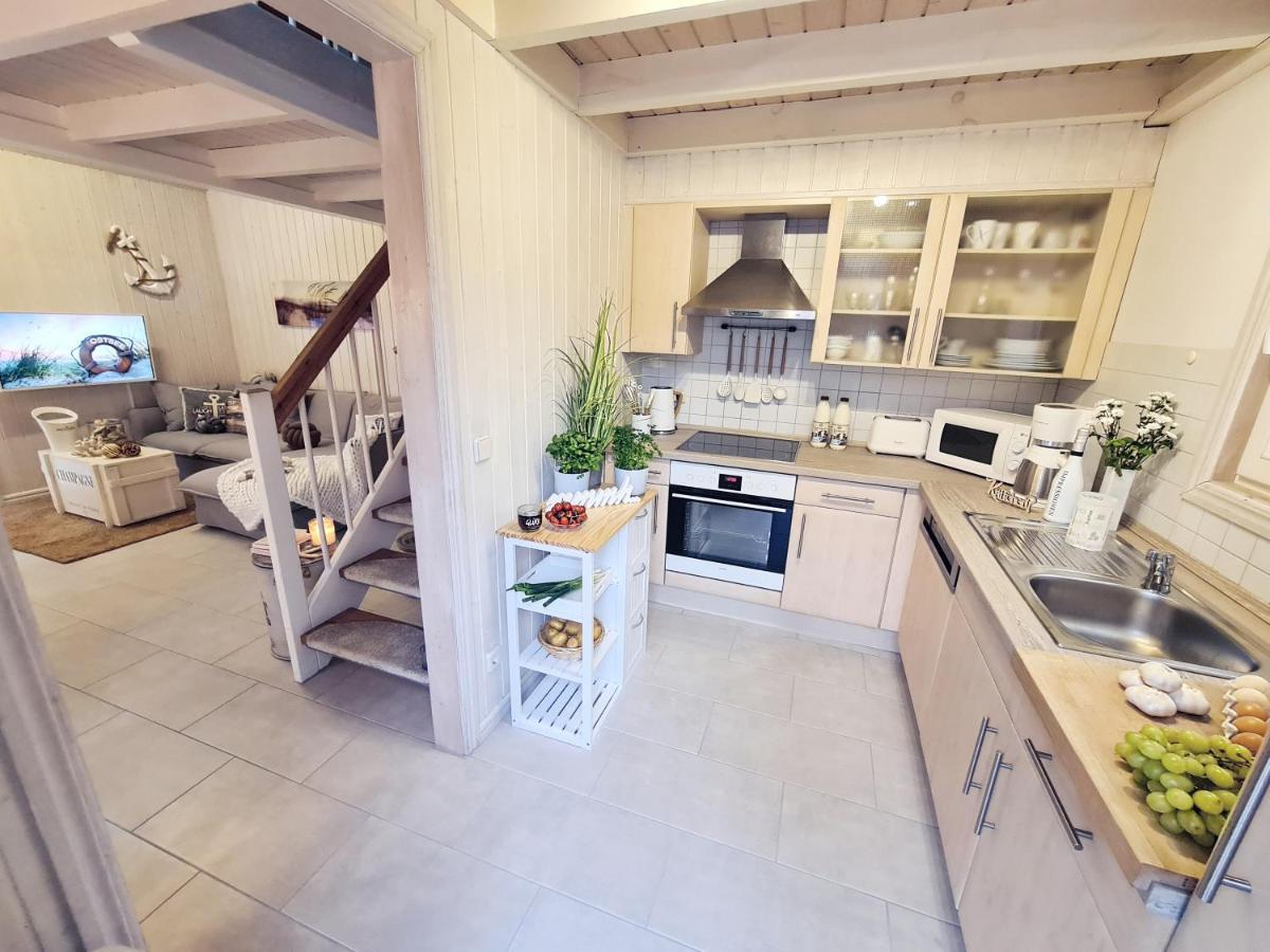 Strandhaus Ruegen - Meerblick, Sauna, Kamin & Whirlpool Баабе Екстериор снимка